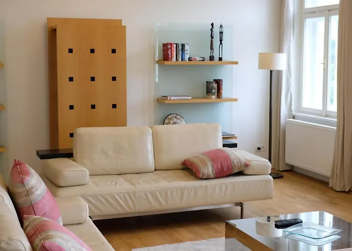 Kolonada Luxury 3 Bedroom Manes *