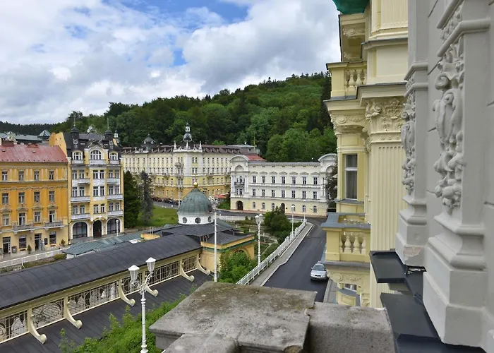 Kolonada Luxury 3 Bedroom Manes Appartement