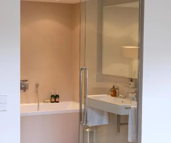 Kolonada Luxury 3 Bedroom Manes Appartement