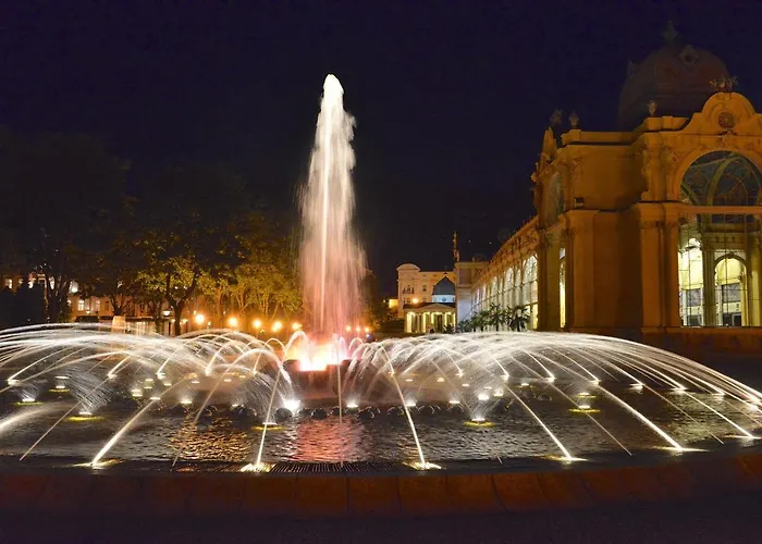 Kolonada Luxury 3 Bedroom Manes 마리안스케 라즈네