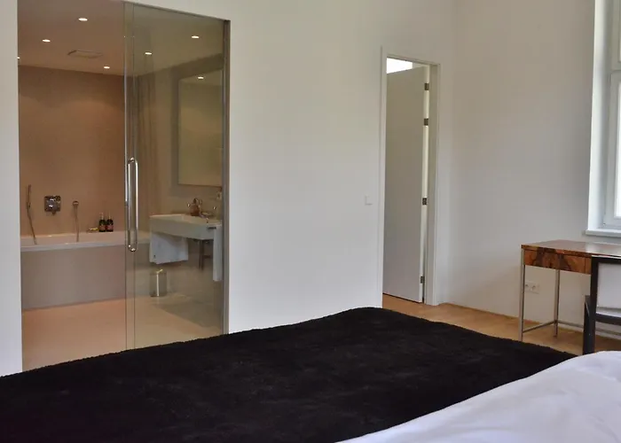 Kolonada Luxury 3 Bedroom Manes *