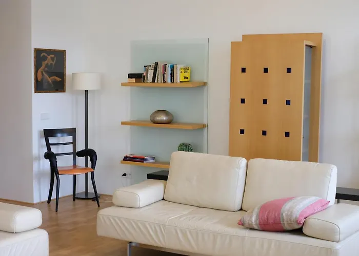 Kolonada Luxury 3 Bedroom Manes